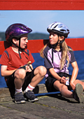 P&eacute;daler avec des enfants